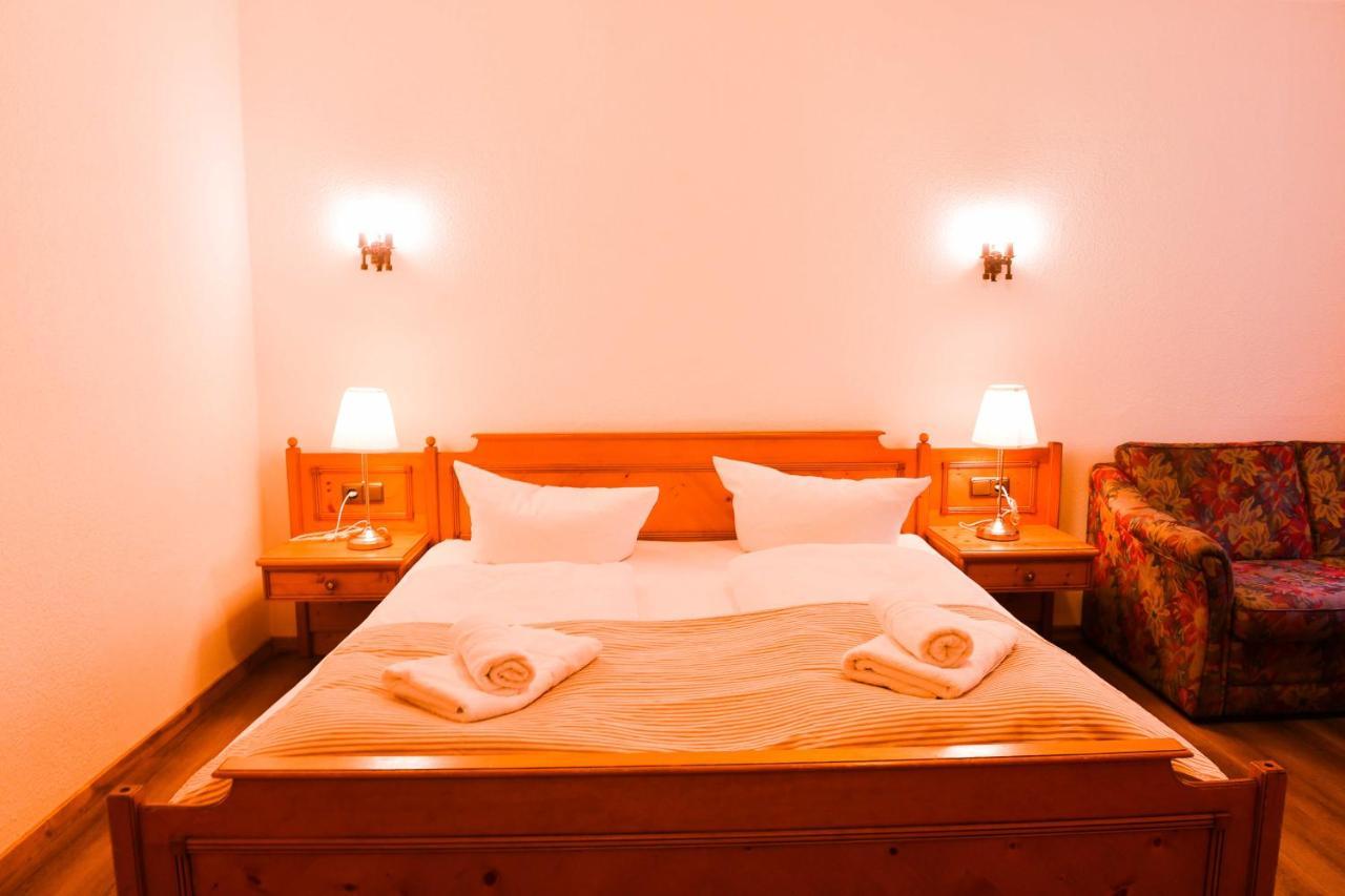 Hotel Gaestehaus Linde Mörnsheim Exteriér fotografie